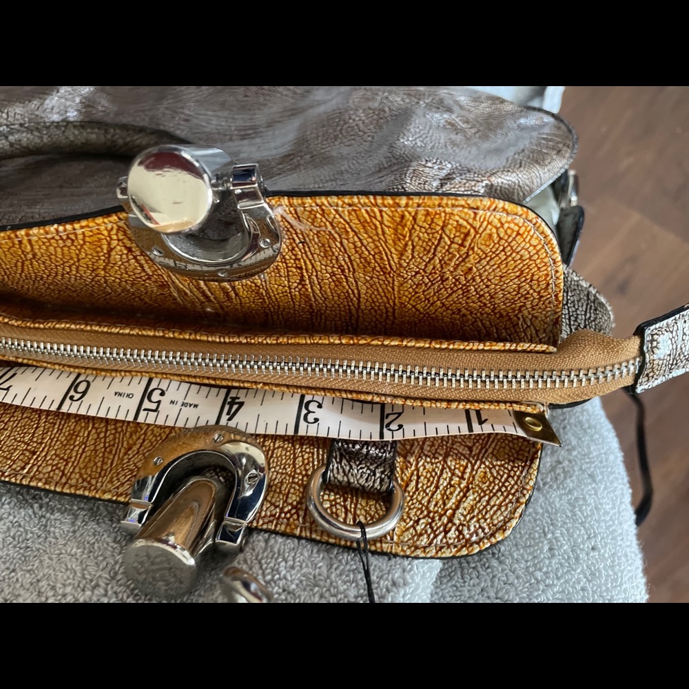 Purse - Picture 13 of 13